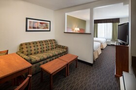 Spark by Hilton Denver International Airport