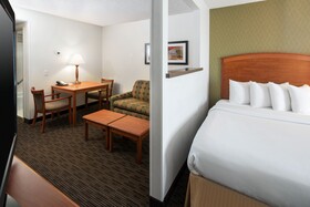 Spark by Hilton Denver International Airport