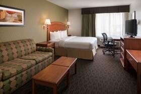 Spark by Hilton Denver International Airport