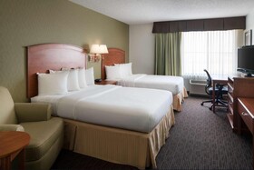 Spark by Hilton Denver International Airport