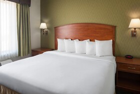 Spark by Hilton Denver International Airport