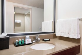 Spark by Hilton Denver International Airport