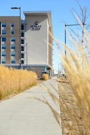 Hyatt Place Denver / Peña Station
