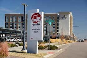Hyatt Place Denver / Peña Station