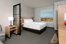 Hyatt Place Denver / Peña Station