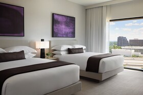 Kimpton Claret Hotel