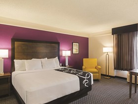 La Quinta Inn & Suites by Wyndham Denver Airport DIA