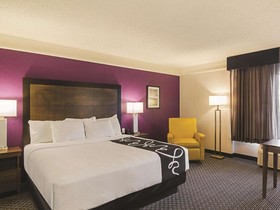La Quinta Inn & Suites by Wyndham Denver Airport DIA