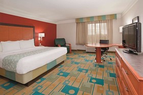 La Quinta Inn & Suites by Wyndham Denver Southwest Lakewood