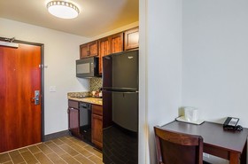 MainStay Suites Near Denver Downtown