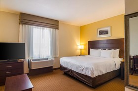 MainStay Suites Near Denver Downtown
