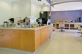 Microtel Inn & Suites by Wyndham Denver