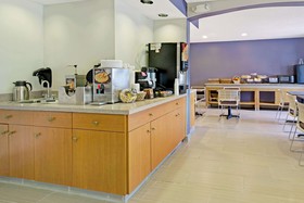 Microtel Inn & Suites by Wyndham Denver