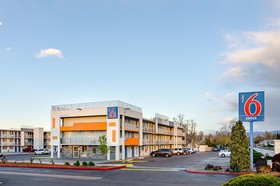 Motel 6 Denver Central - Federal Boulevard