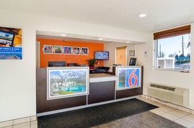 Motel 6 Denver Central - Federal Boulevard