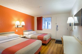 Motel 6 Denver Central - Federal Boulevard