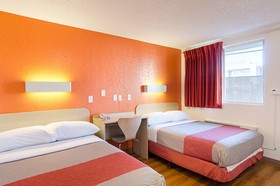Motel 6 Denver Central - Federal Boulevard