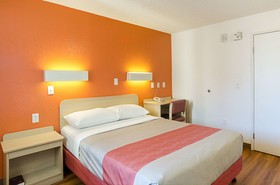 Motel 6 Denver Central - Federal Boulevard