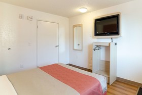 Motel 6 Denver Central - Federal Boulevard