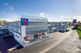 Motel 6 Denver Central - Federal Boulevard