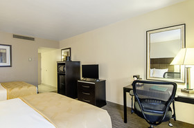 Quality Inn & Suites Denver Stapleton