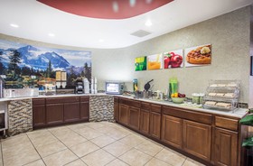 Clarion Hotel Denver Central