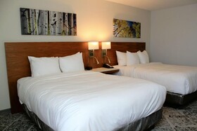 Plaza Hotel Denver Central