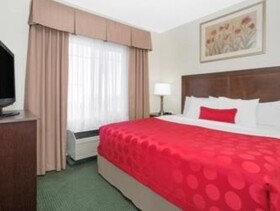 Ramada by Wyndham Denver International Airport