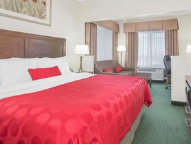Ramada by Wyndham Denver International Airport