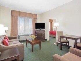Ramada by Wyndham Denver International Airport