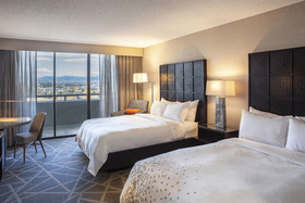 Renaissance Denver Stapleton Hotel