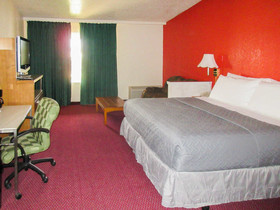 Rodeway Inn & Suites