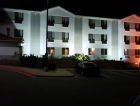 Days Inn by Wyndham Thornton