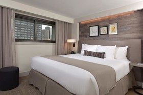 Warwick Denver