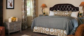 Antlers On The Creek Bed & Breakfast