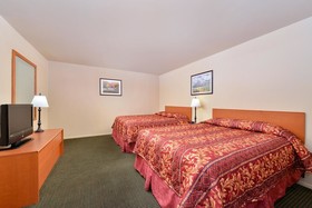 Econo Lodge Inn & Suites
