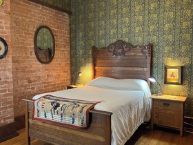 Gable House Bed & Breakfast Inn