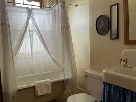 Gable House Bed & Breakfast Inn