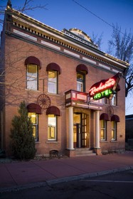 Leland House And Rochester Hot