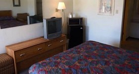 Spanish Trails Inn & Suites