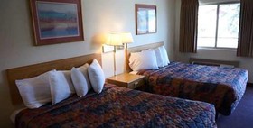 Spanish Trails Inn & Suites