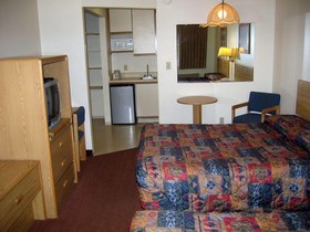 Spanish Trails Inn & Suites