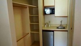 Spanish Trails Inn & Suites