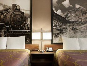 Super 8 by Wyndham Durango