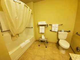 Cobblestone Inn and Suites of Eaton