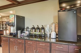 Cobblestone Inn and Suites of Eaton
