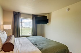 Cobblestone Inn and Suites of Eaton