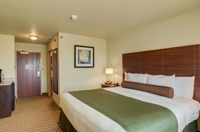 Cobblestone Inn and Suites of Eaton