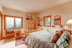 Arrowhead Village