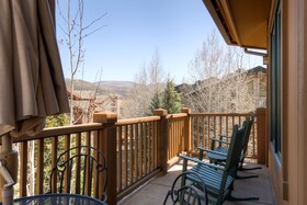 Arrowhead Village